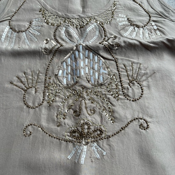 Embroidered Top - Picture 2 of 4